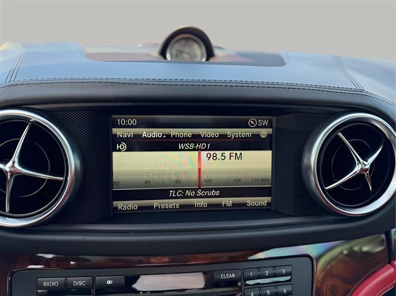 Used 2014 Mercedes-Benz SL 550 image 44