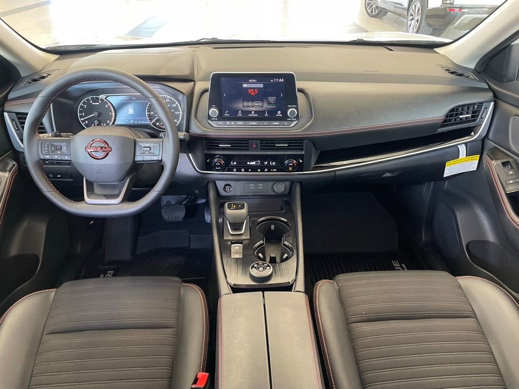 Certified 2025 Nissan Rogue SV image 11