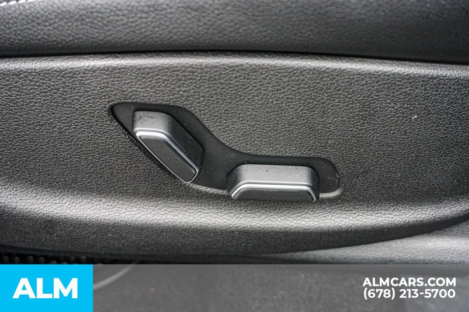 Used 2025 Genesis GV70 2.5T AWD/4WD image 55