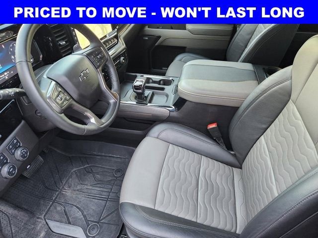 Used 2025 Chevrolet Silverado 1500 ZR2 w/ Technology Package image 4