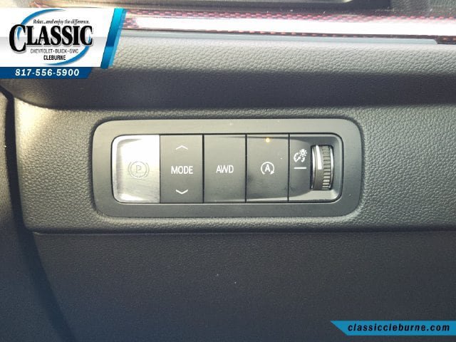 Used 2024 Chevrolet Traverse RS AWD/4WD image 25