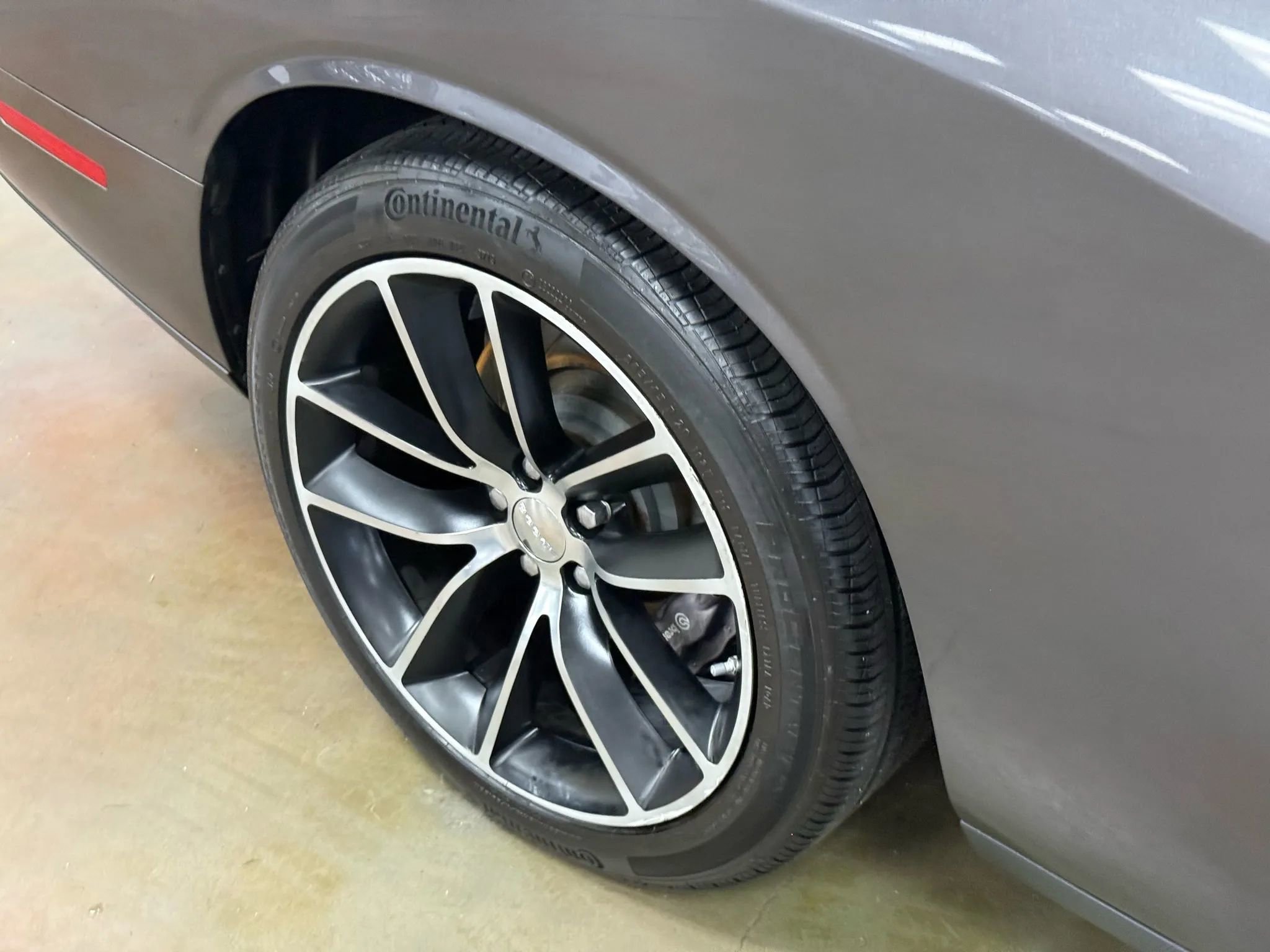 Used 2015 Dodge Challenger R/T Scat Pack w/ Driver Convenience Group image 16