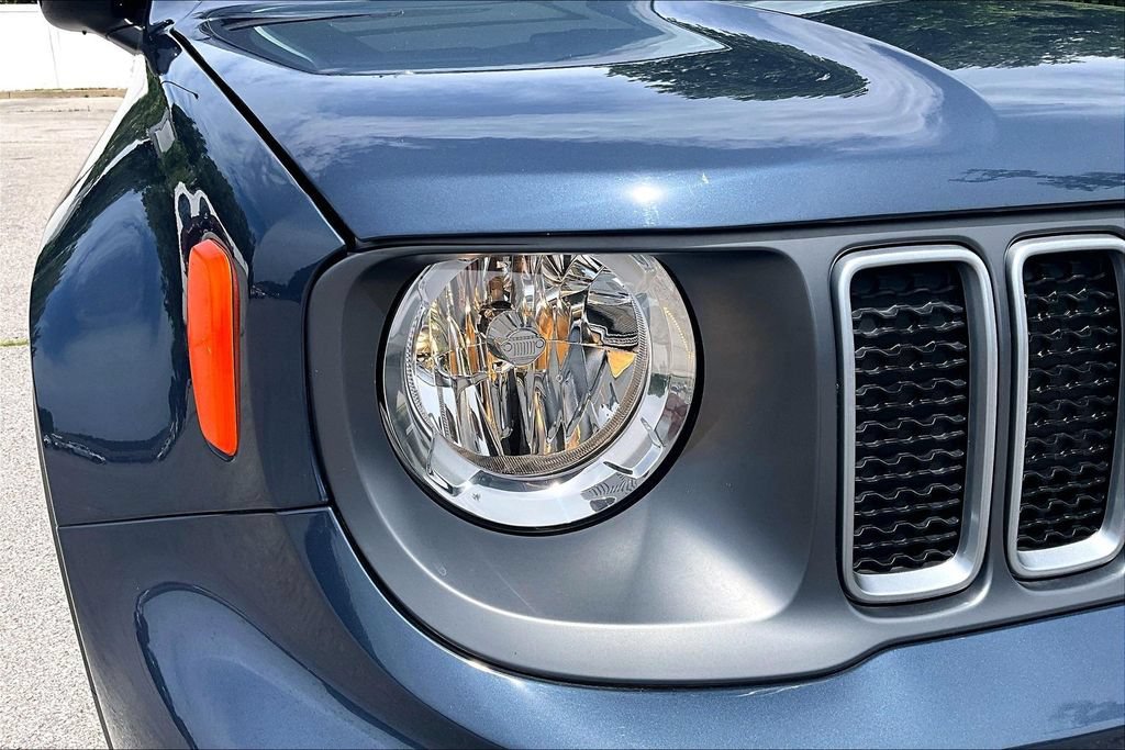 Used 2023 Jeep Renegade Limited w/ Sun/Sound Group AWD/4WD image 31