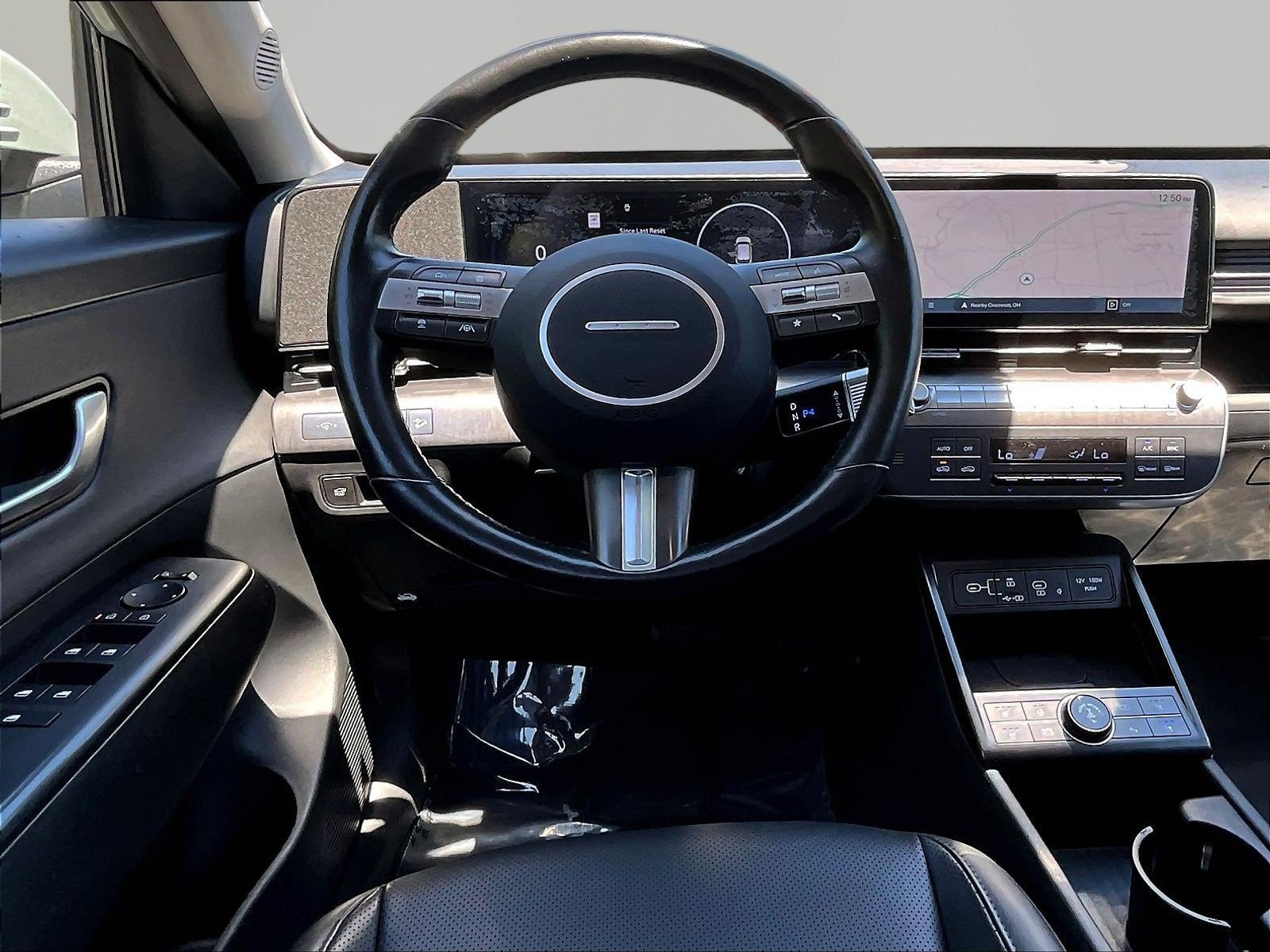 Used 2024 Hyundai Kona Limited AWD/4WD image 8