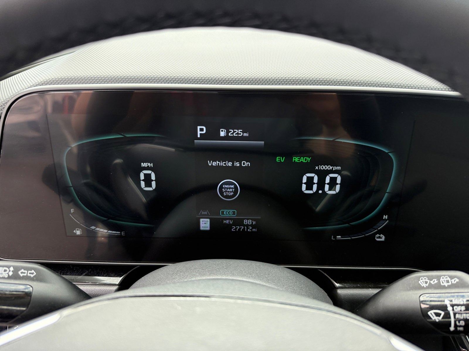 Used 2023 Kia Niro SX Touring image 11