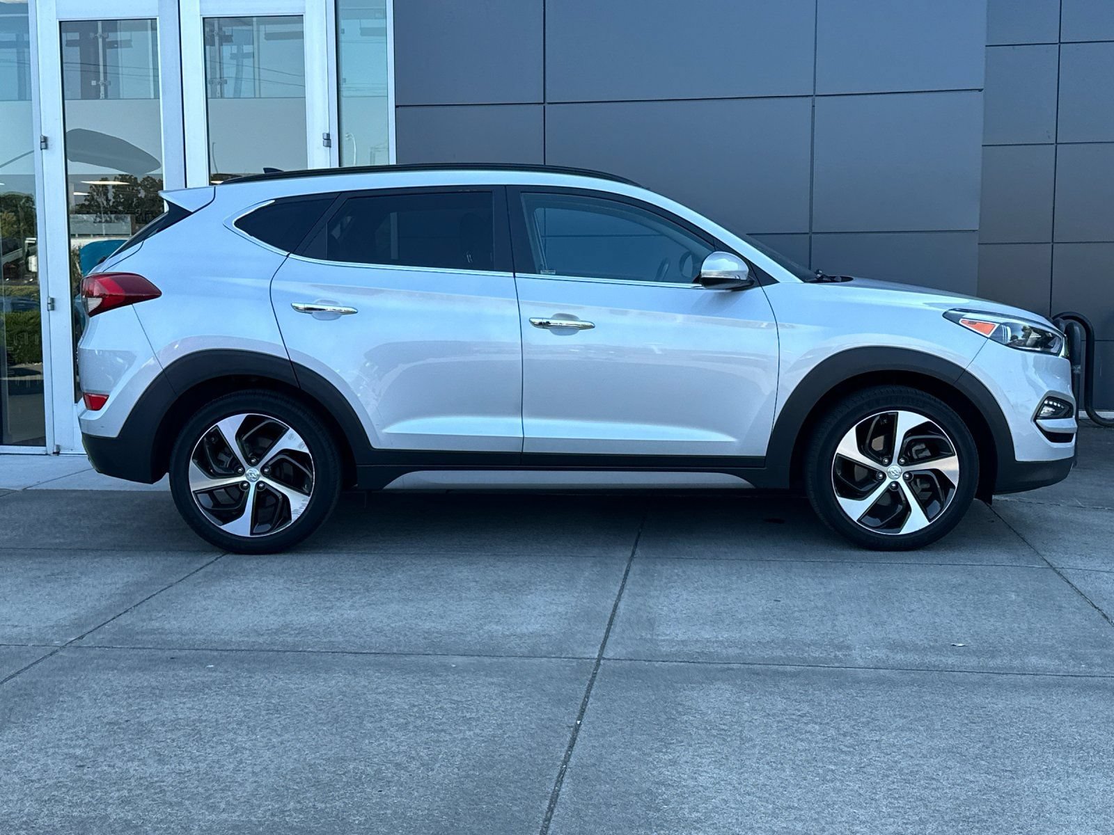 Used 2018 Hyundai Tucson Limited w/ Ultimate Package 02 AWD/4WD image 2