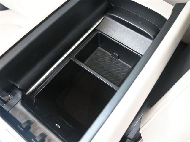 New 2025 Mercedes-Benz GLC 300 image 9