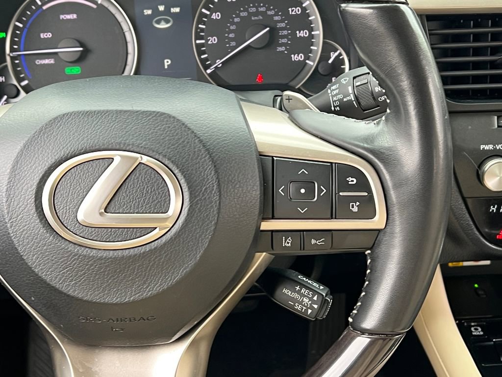 Used 2022 Lexus RX 450hL Luxury image 18