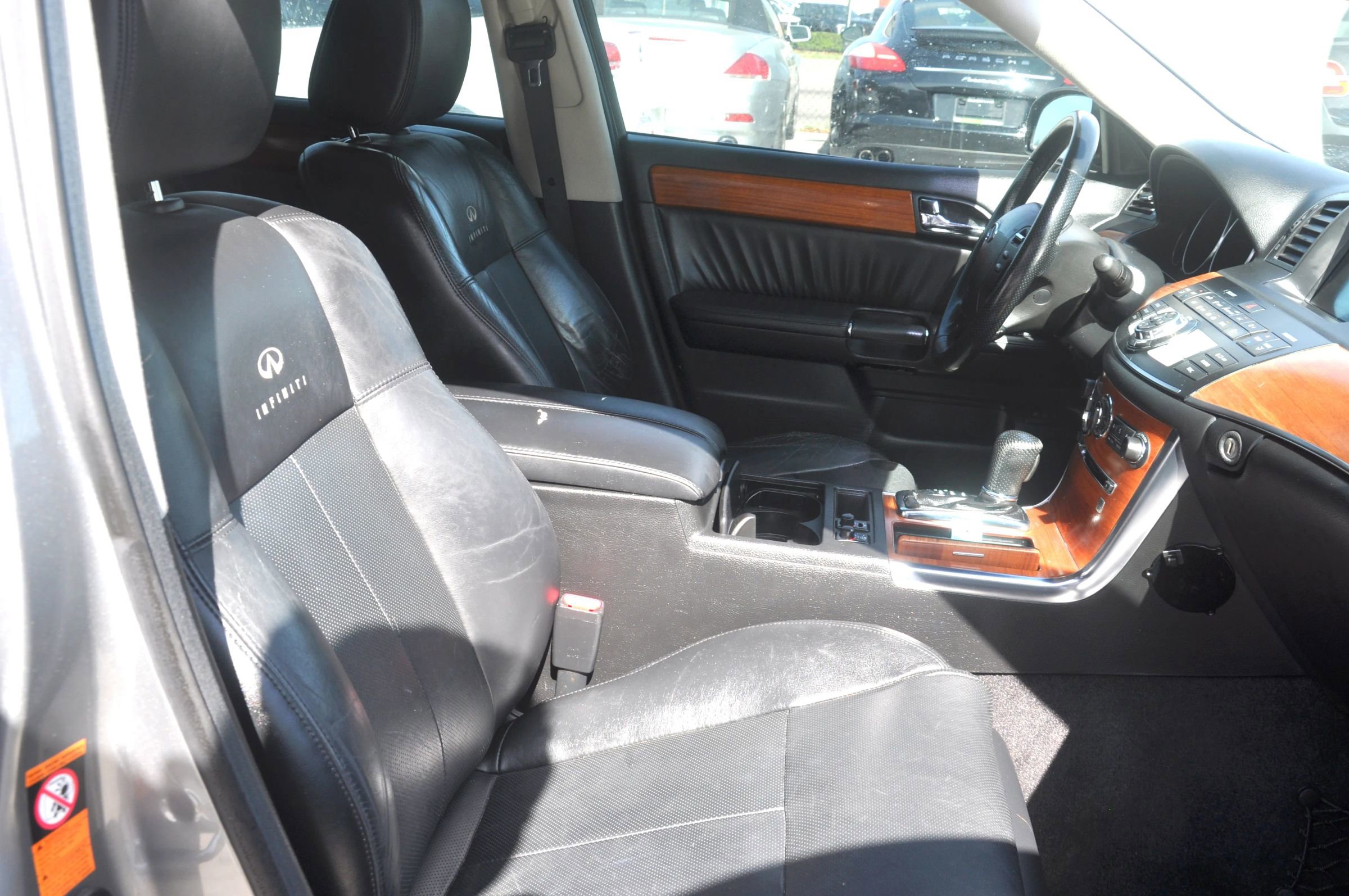 Used 2007 INFINITI M35 w/ Technology Pkg RWD image 17