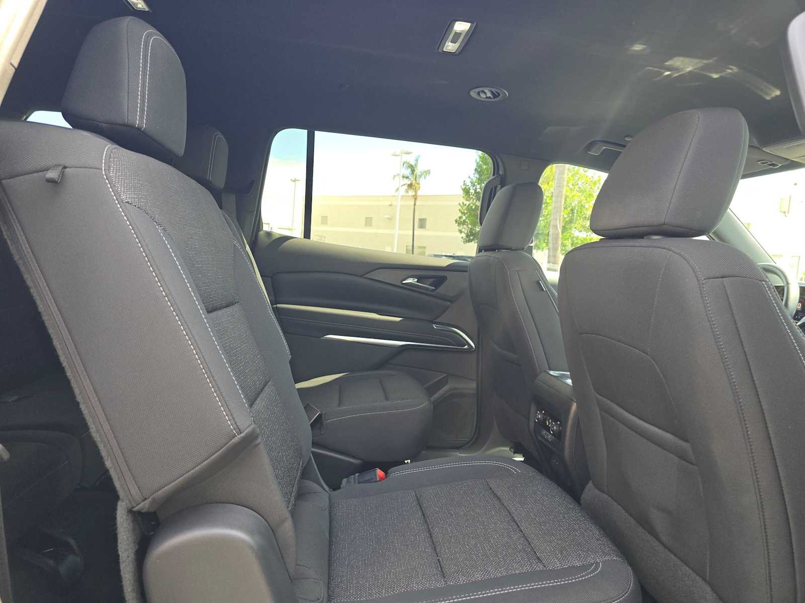 Used 2024 Chevrolet Traverse LT w/ Midnight/Sport Edition FWD image 12
