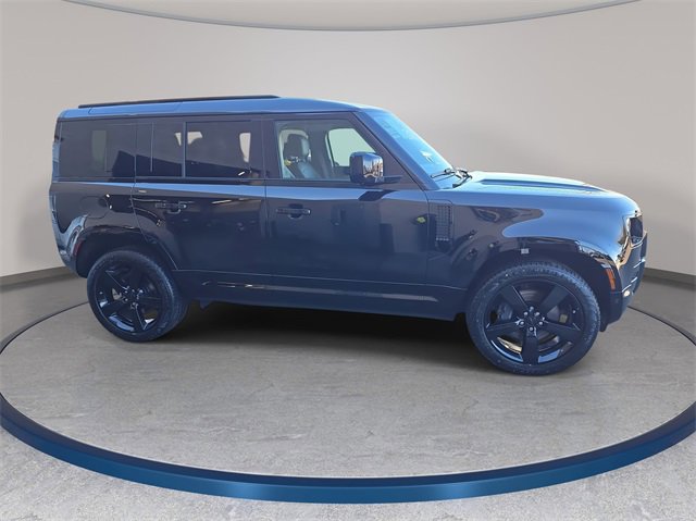 New 2026 Land Rover Defender 110 X-Dynamic SE image 4