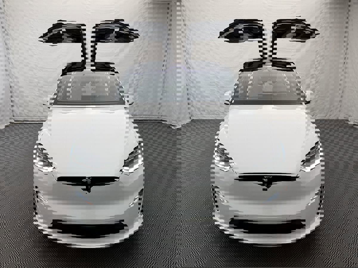 Used 2022 Tesla Model X image 7