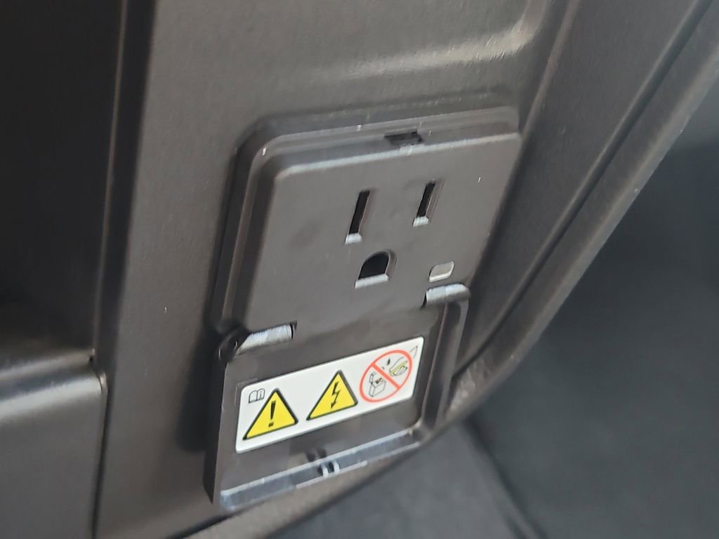 Used 2025 RAM 2500 Tradesman image 23