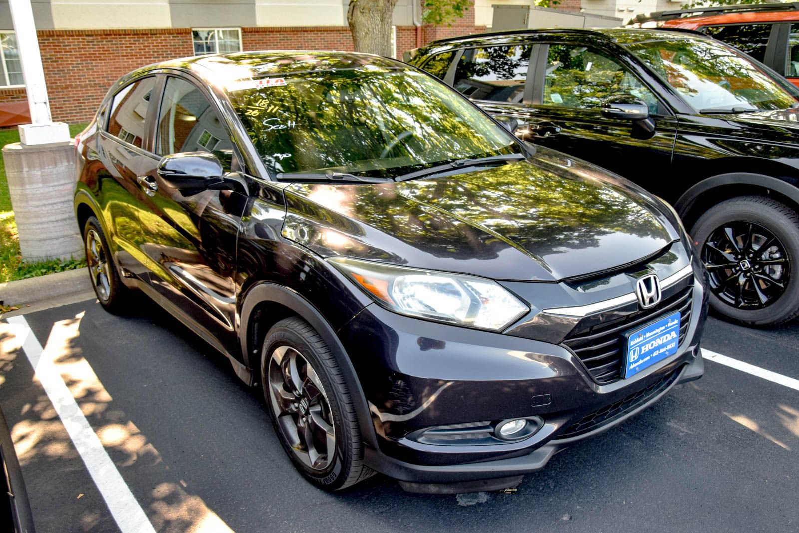 Used 2018 Honda HR-V EX image 4