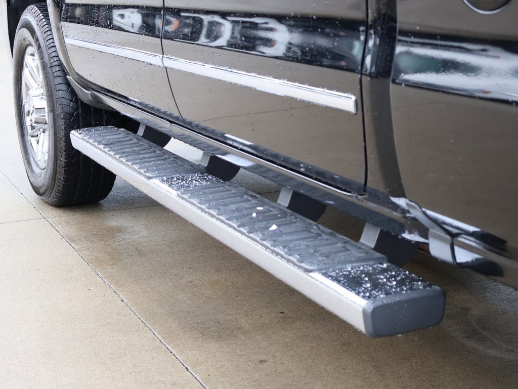 Used 2016 Chevrolet Silverado 3500 LTZ image 10