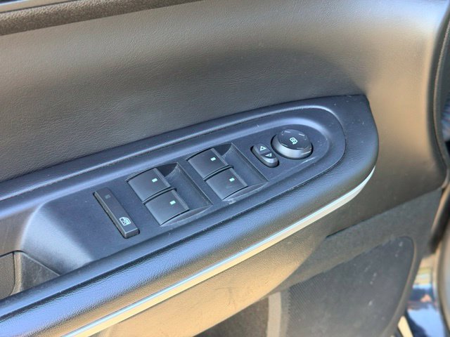 Used 2012 GMC Acadia SLT AWD/4WD image 18