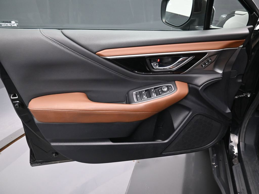 Used 2020 Subaru Outback Touring image 11