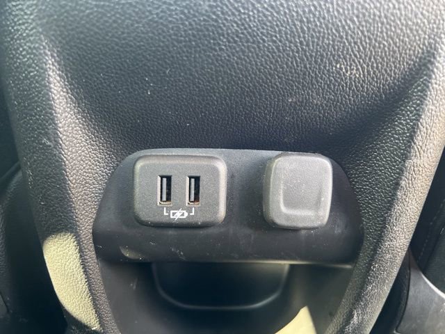 Used 2020 GMC Canyon SLE w/ Driver Alert Package image 13