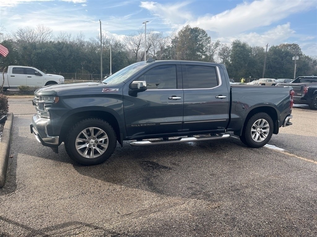 Used 2020 Chevrolet Silverado 1500 LTZ video 1