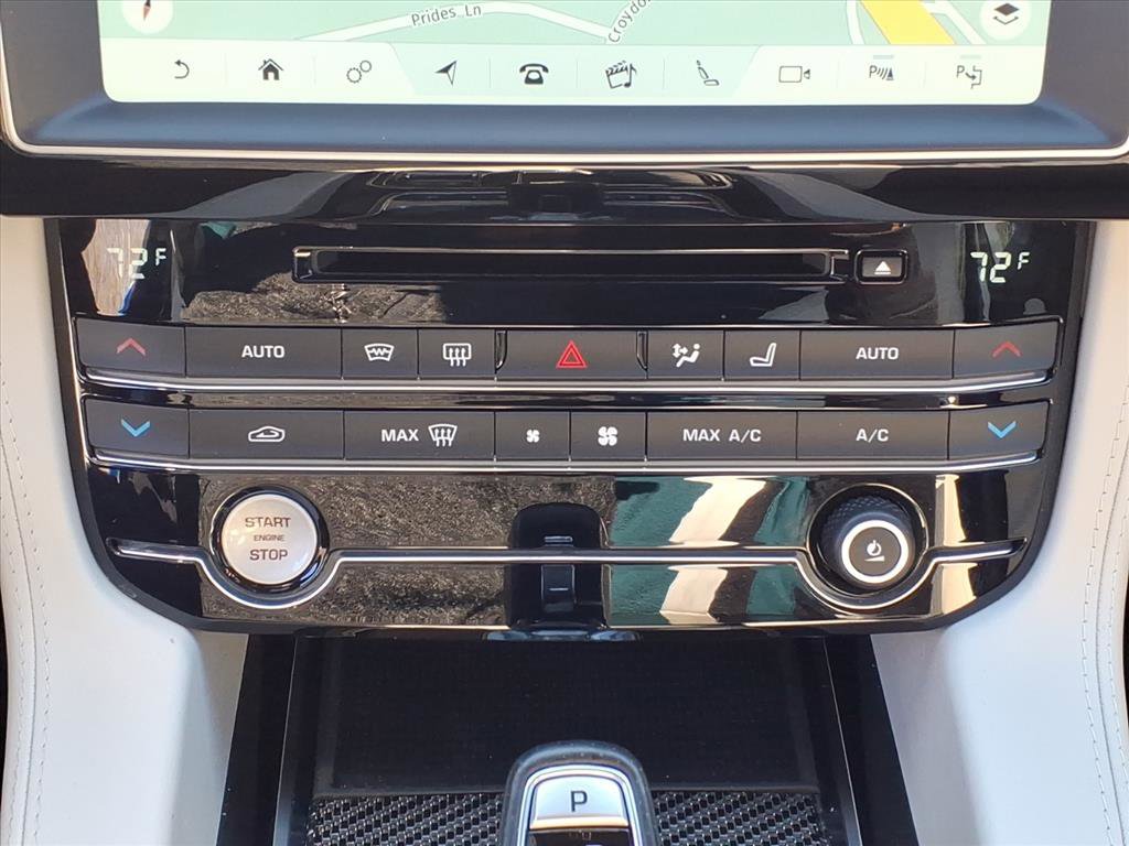 Used 2020 Jaguar F-PACE SVR image 13