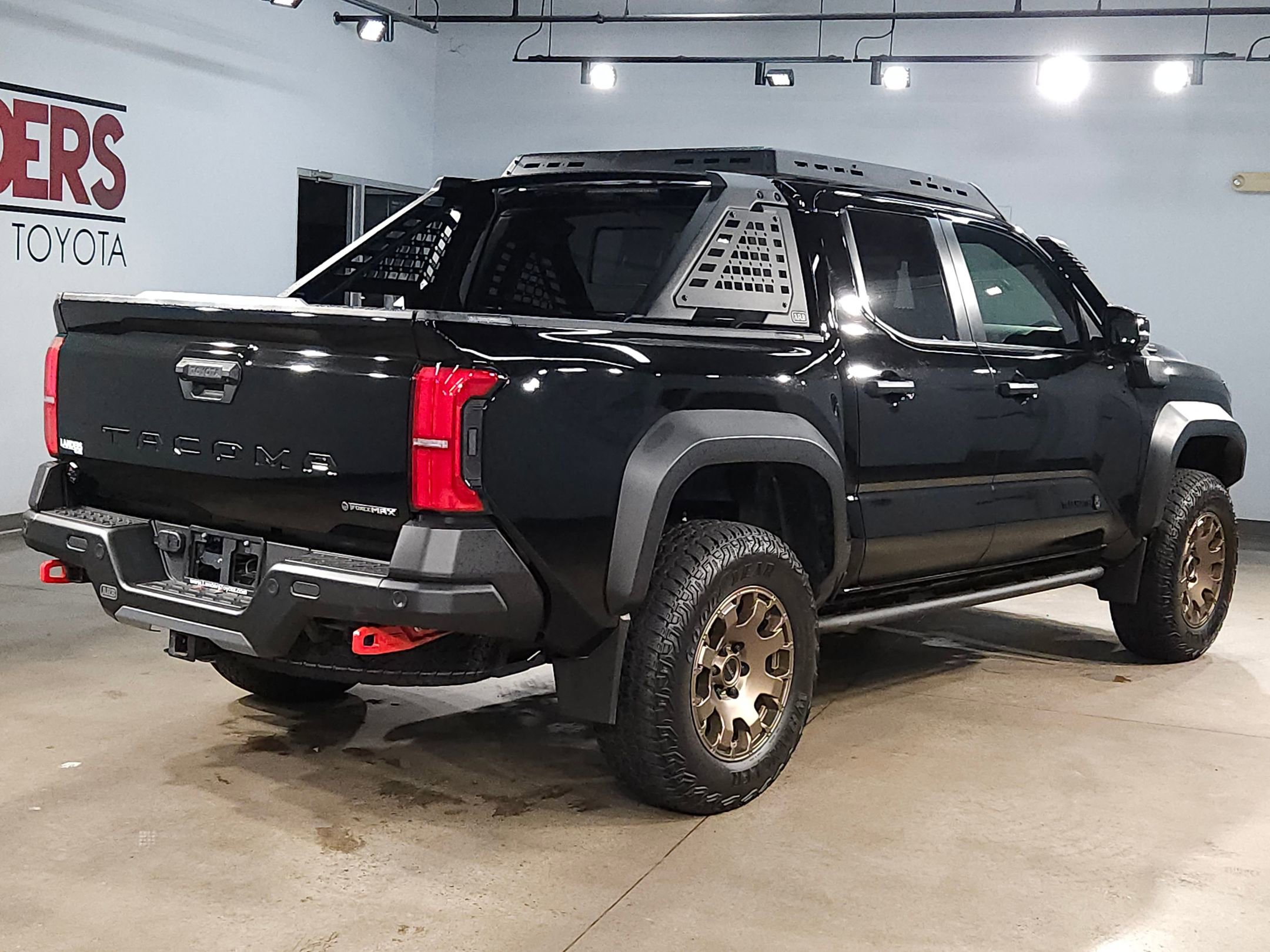 Used 2024 Toyota Tacoma 4x4 Double Cab Hybrid image 7