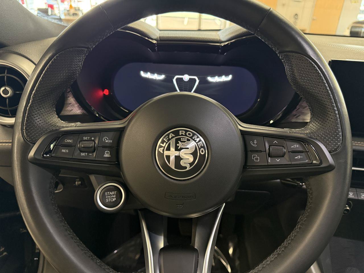 Used 2024 Alfa Romeo Tonale Ti AWD/4WD image 15