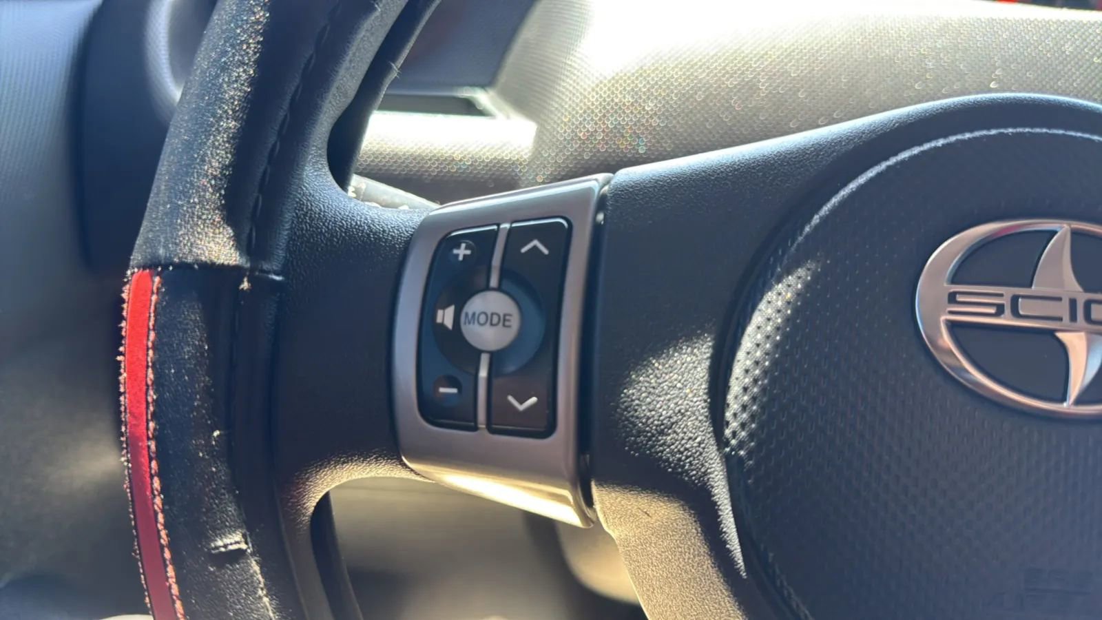 Used 2014 Scion xB FWD image 15