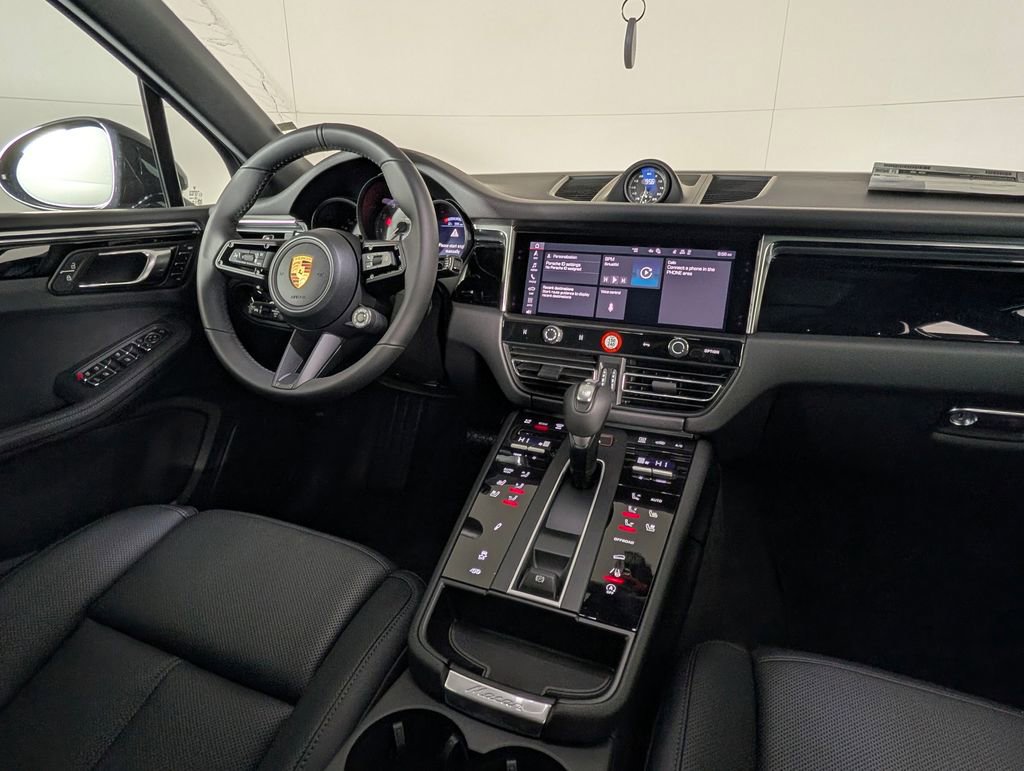 New 2026 Porsche Macan S image 22