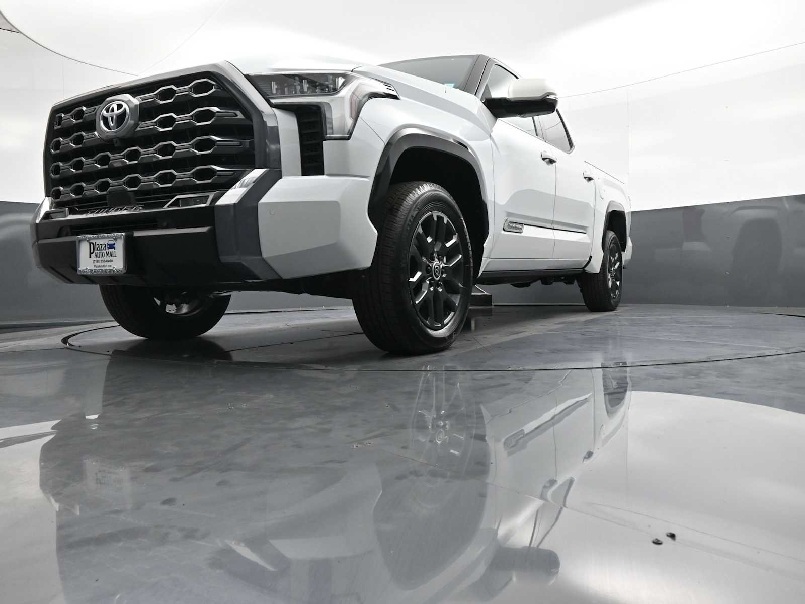 New 2024 Toyota Tundra Platinum AWD/4WD image 26