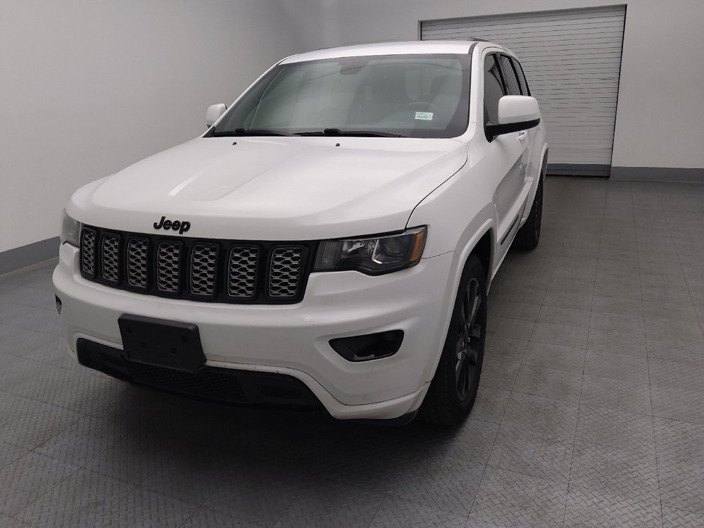 Used 2019 Jeep Grand Cherokee Altitude RWD image 15
