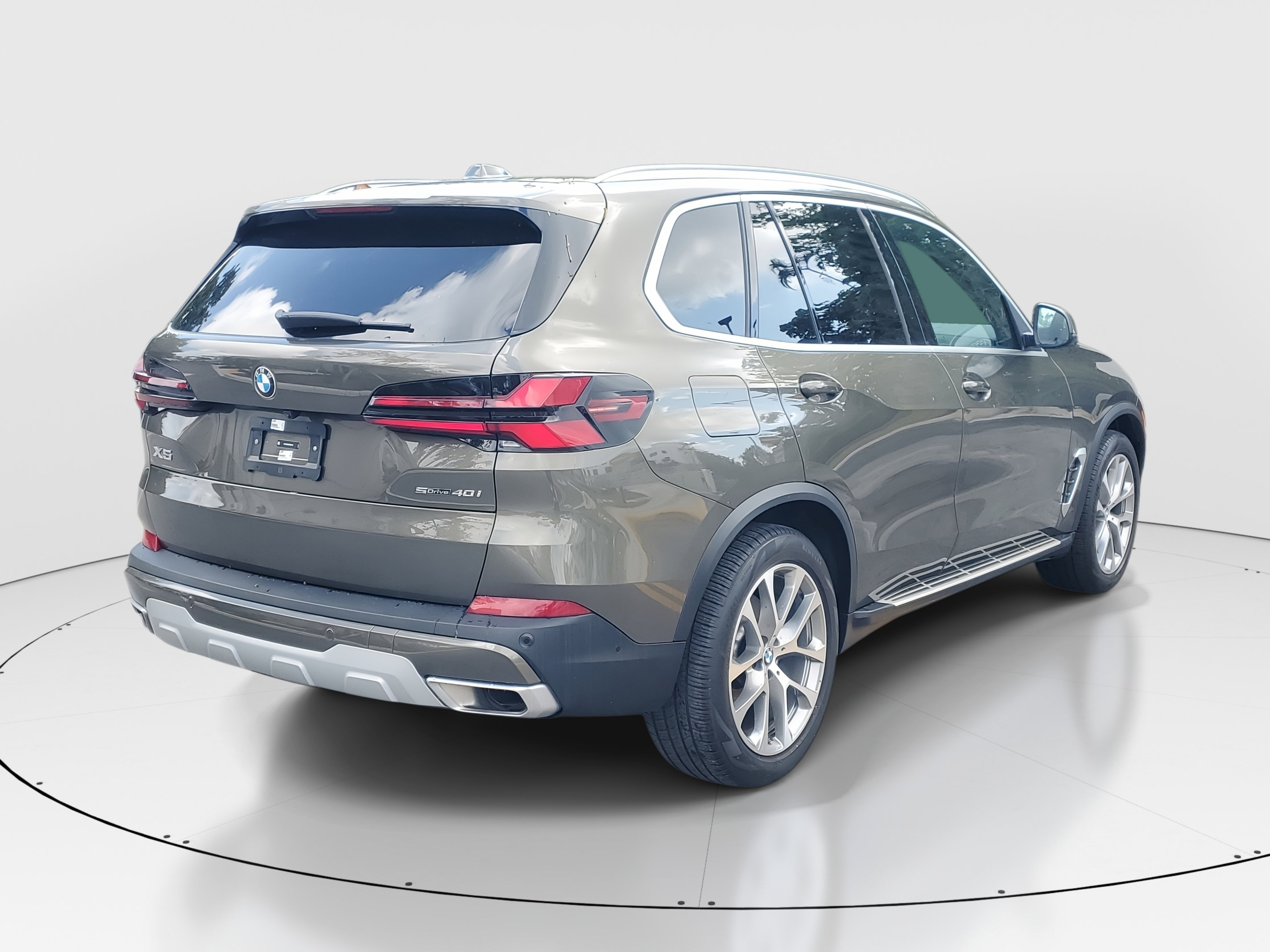 Used 2026 BMW X5 sDrive40i image 7