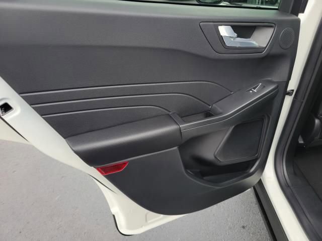 New 2025 Ford Escape SE w/ PHEV Premium Package image 12