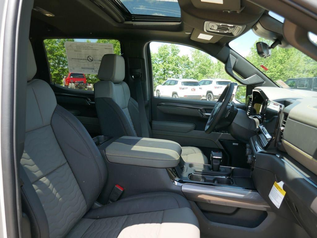 New 2026 Chevrolet Silverado 1500 ZR2 w/ Dark Appearance Package AWD/4WD image 14