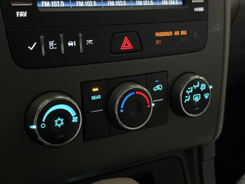 Used 2016 Chevrolet Traverse LS FWD image 16