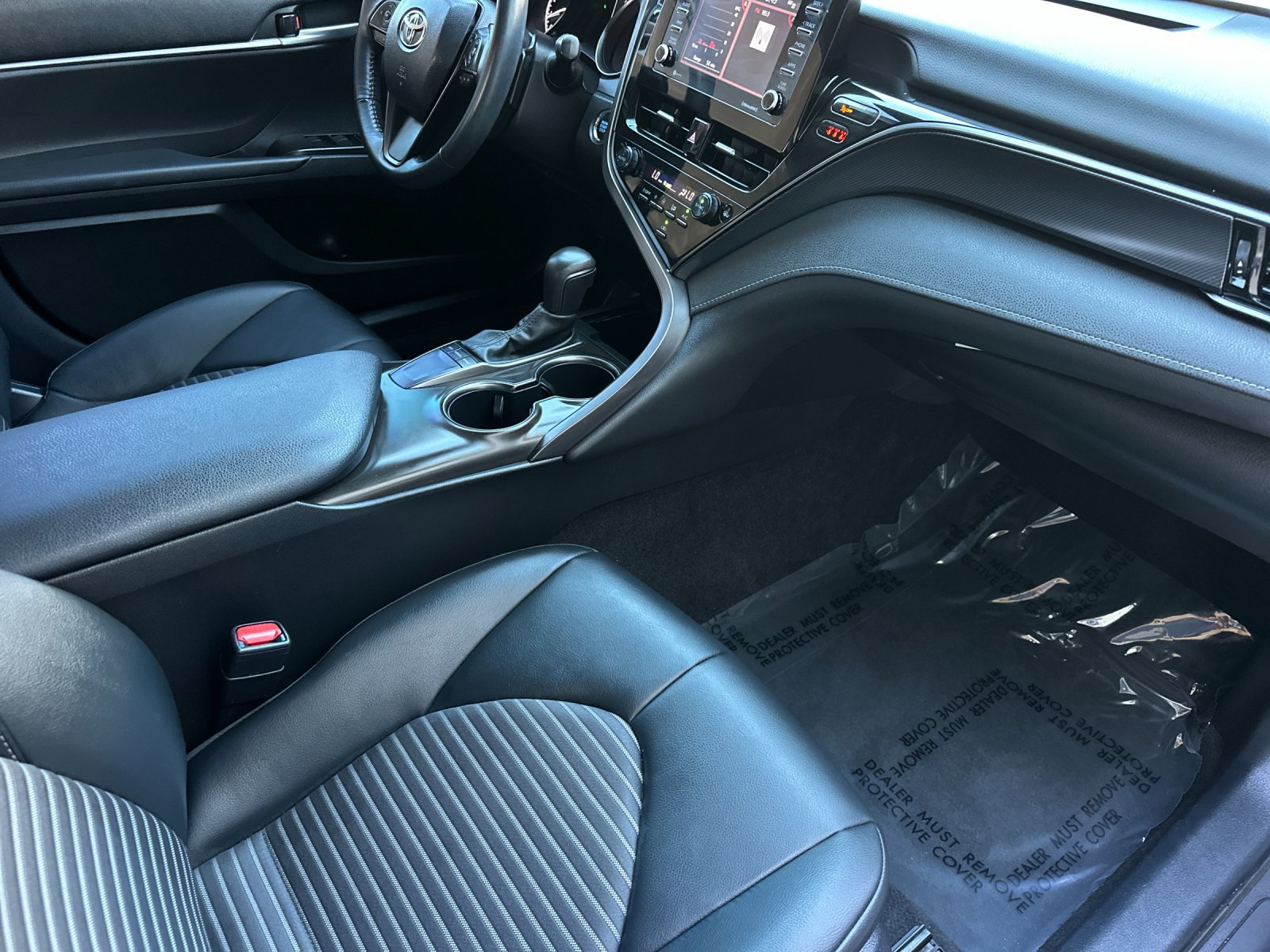 Used 2024 Toyota Camry SE w/ Convenience Package FWD image 14