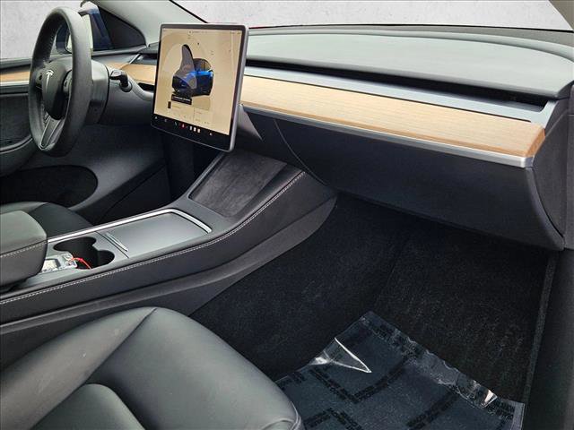 Used 2024 Tesla Model Y Performance image 23