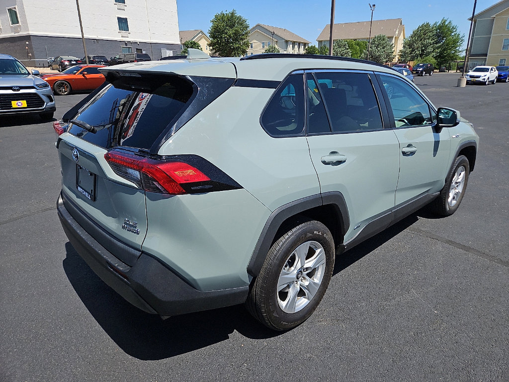 Used 2020 Toyota RAV4 XLE w/ Convenience Package AWD/4WD image 5