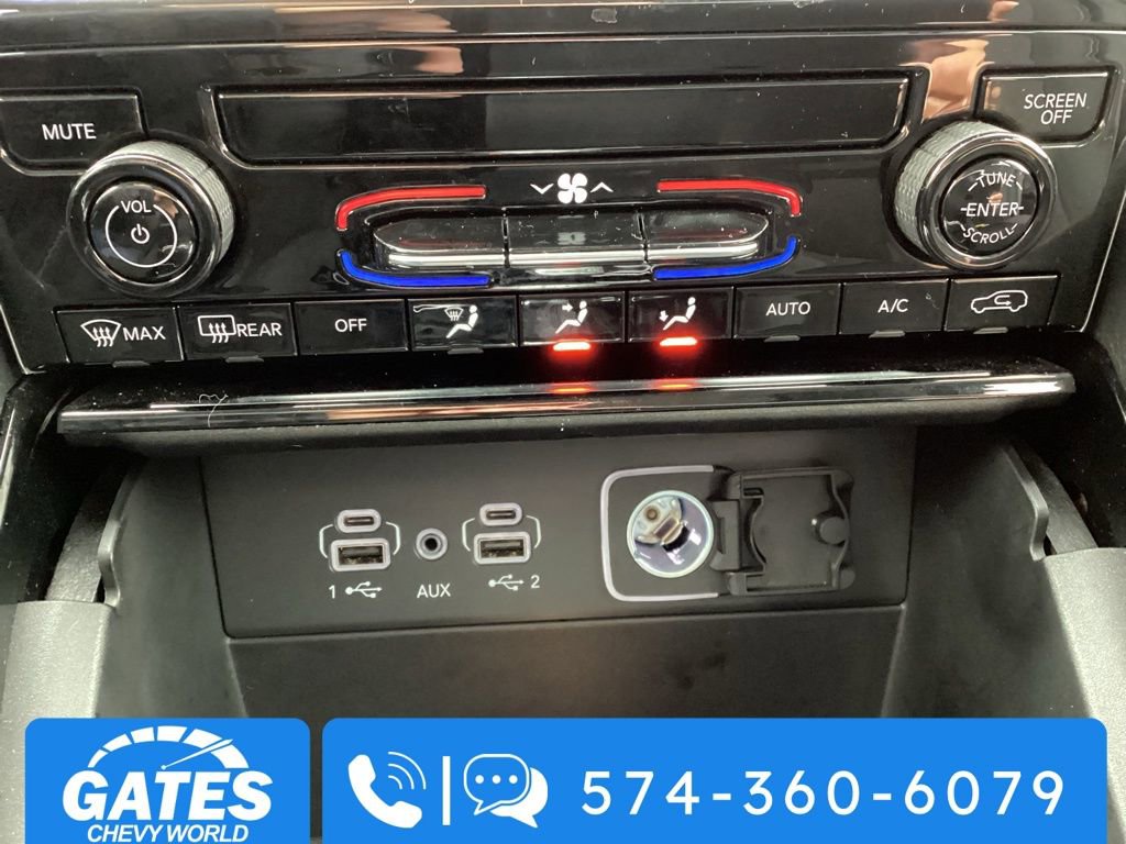 Used 2023 Jeep Grand Cherokee Laredo w/ Trailer Tow Prep Group (B) AWD/4WD image 19