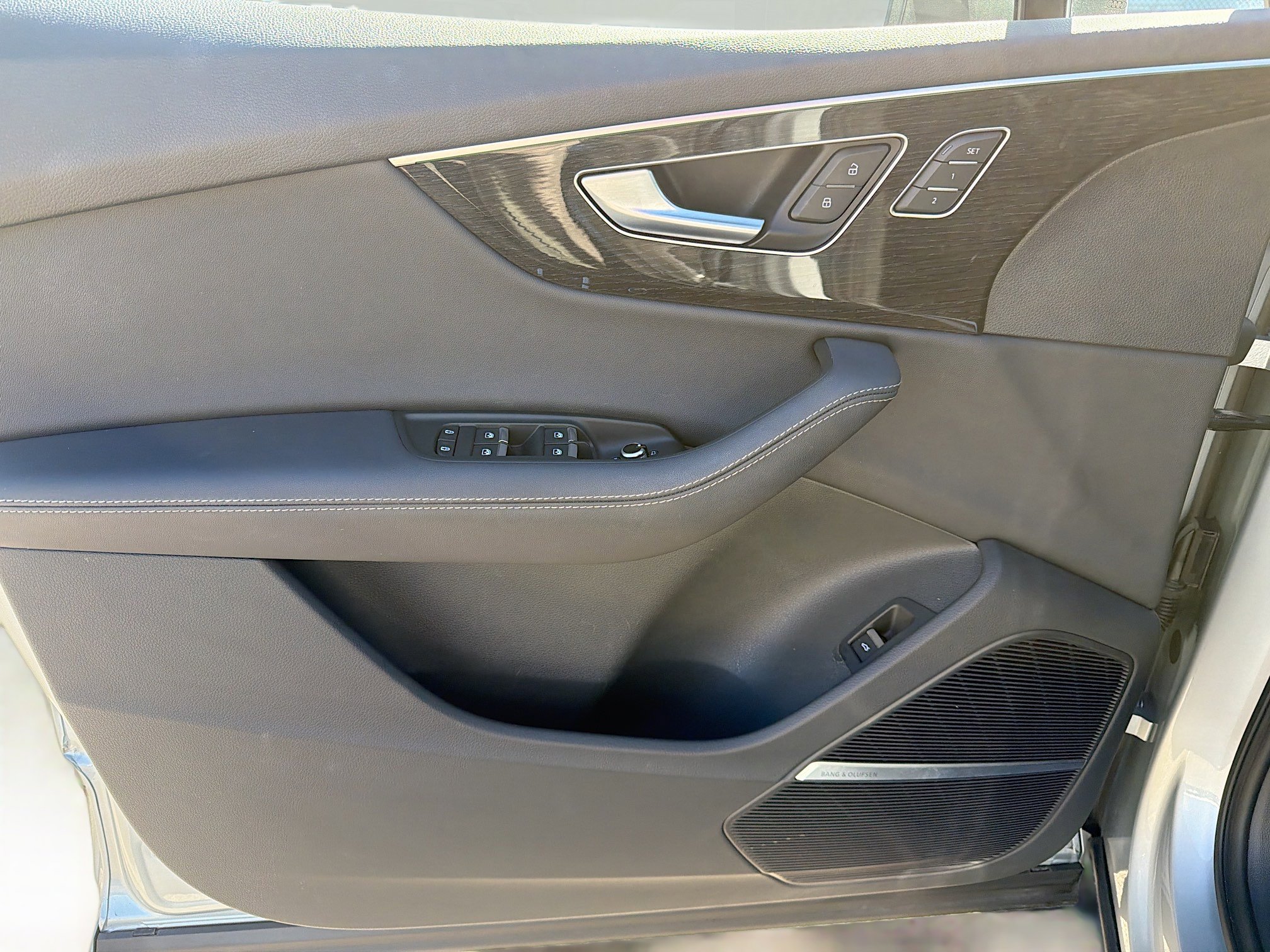 Used 2025 Audi Q7 3.0T Premium Plus image 23