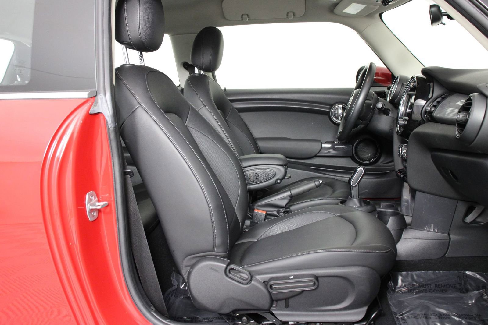 Used 2021 MINI Cooper 2-Door Hardtop image 27