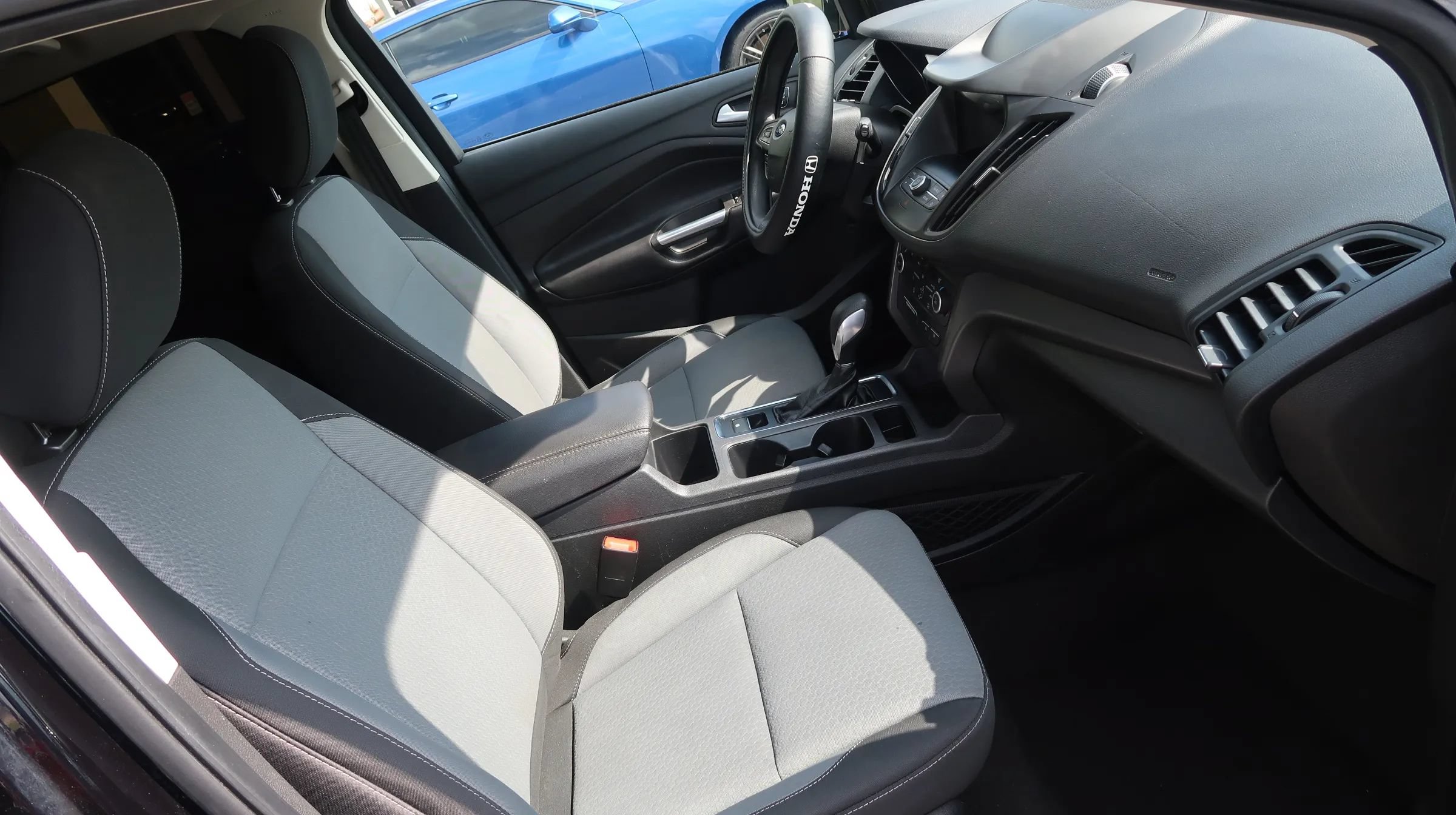 Used 2019 Ford Escape SE FWD image 26