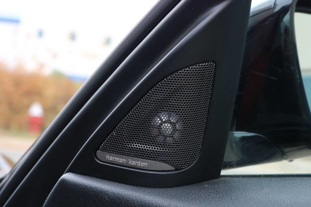 Used 2016 BMW 340i xDrive Sedan image 33