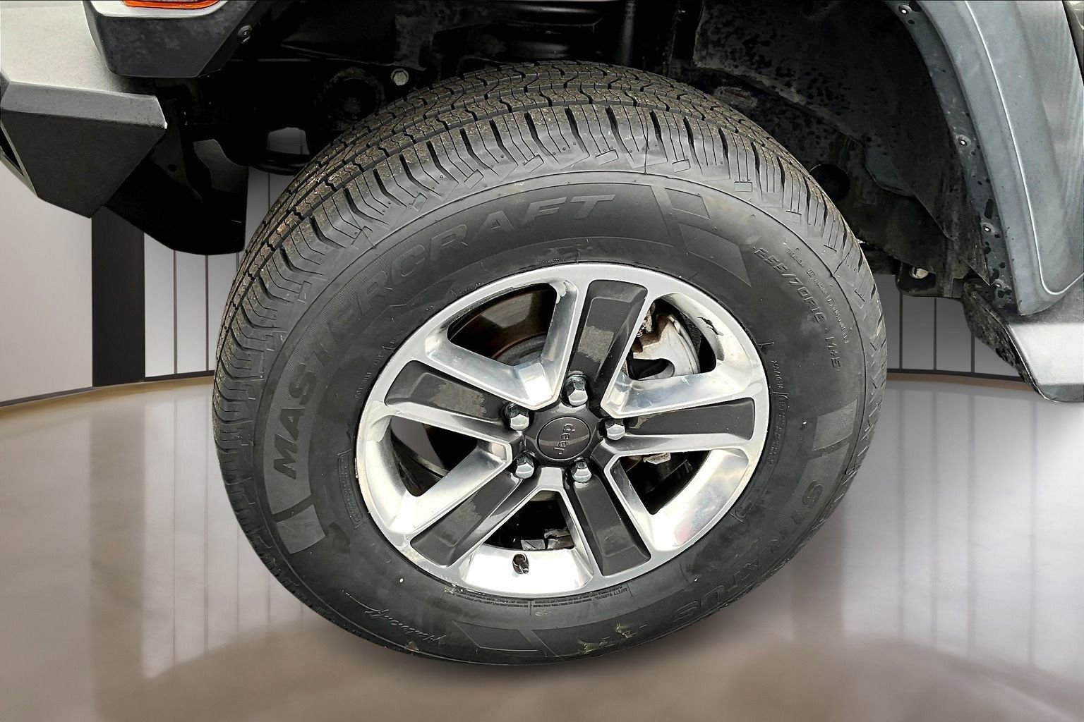 Used 2018 Jeep Wrangler Unlimited Sport image 32