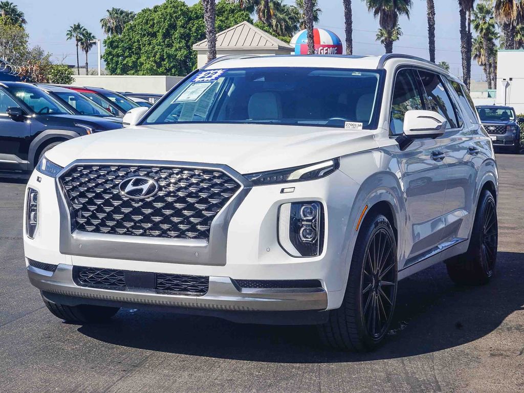 Used 2022 Hyundai Palisade Calligraphy image 4