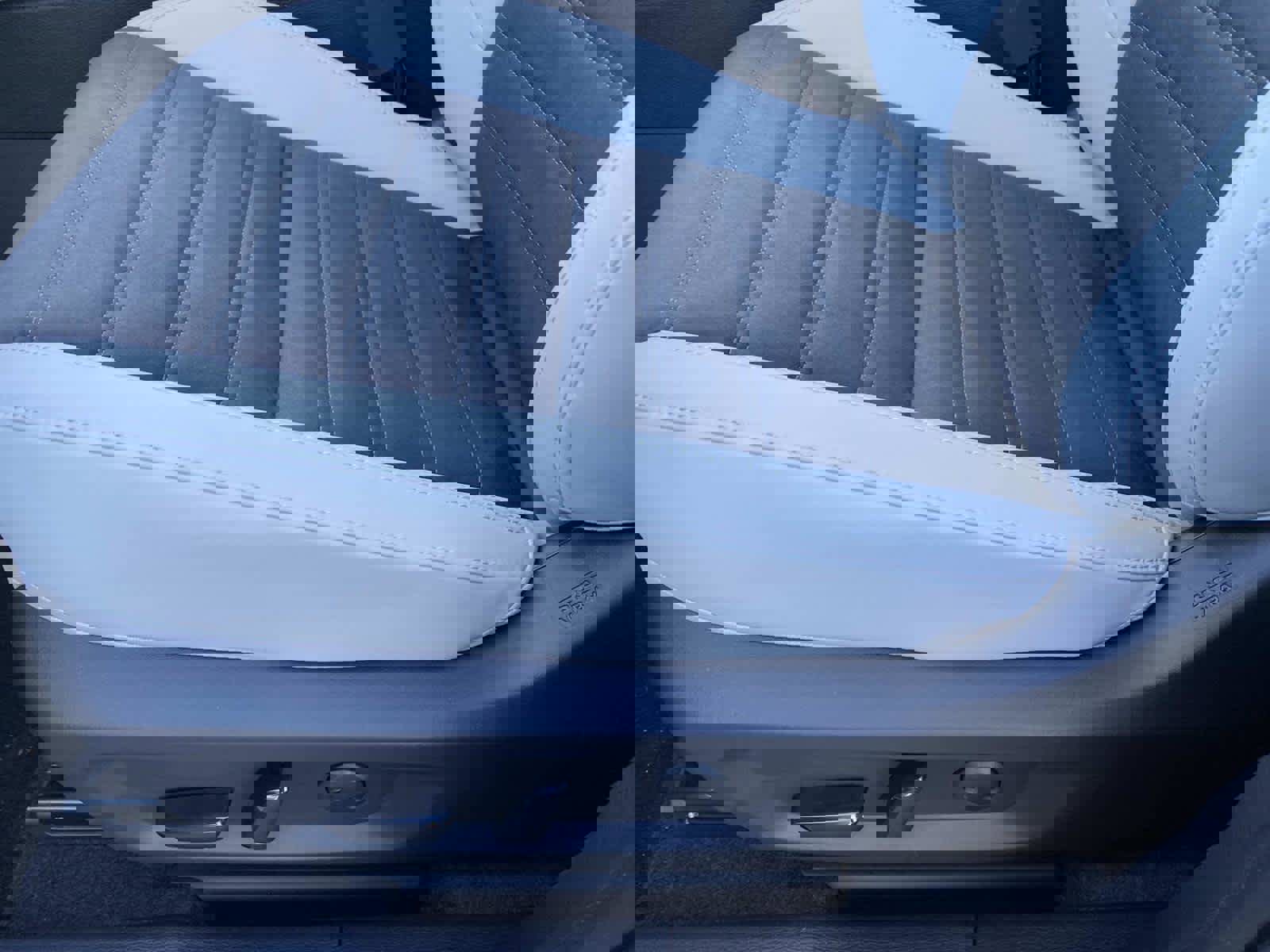 New 2026 Mitsubishi Outlander SE image 10