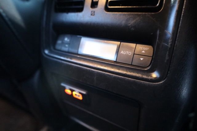 Used 2019 Nissan Pathfinder SV image 35