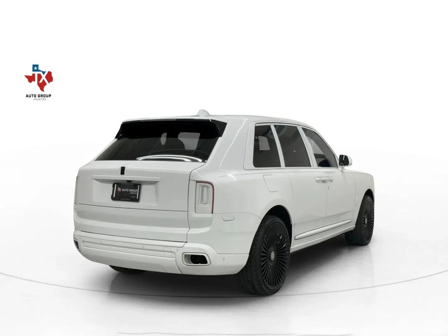 Used 2020 Rolls-Royce Cullinan image 5