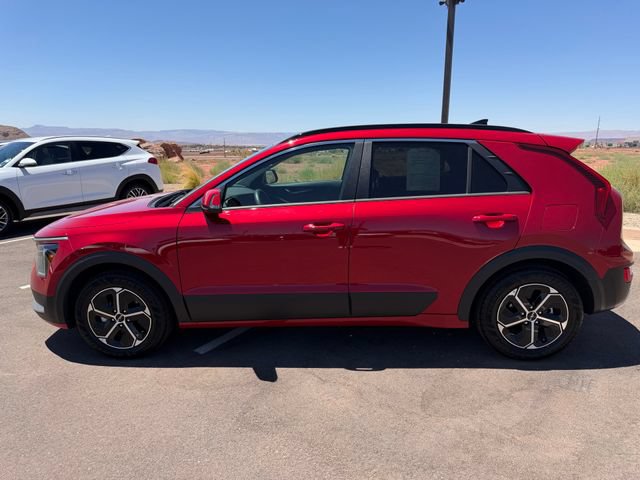 Used 2024 Kia Niro EX FWD image 11