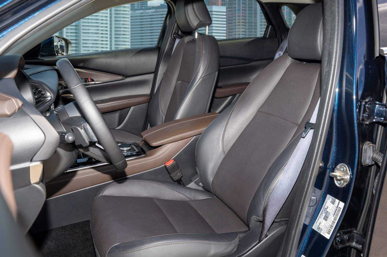 Used 2023 MAZDA CX-30 AWD 2.5 S w/ Premium Package image 16