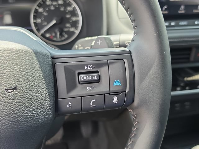 Used 2026 Nissan Rogue SV FWD image 30